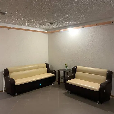 відпочинковий комплекс,міні старий дворик Bed & Breakfast Lviv