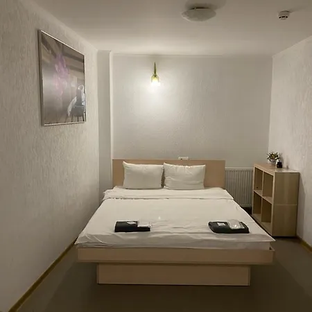 відпочинковий комплекс,міні старий дворик Bed & Breakfast *