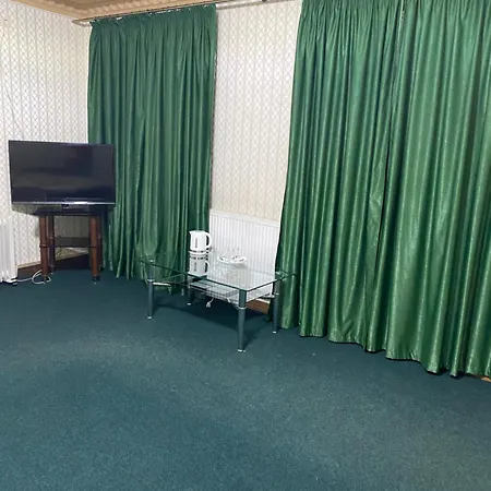 Bed & Breakfast відпочинковий комплекс,міні старий дворик Lviv