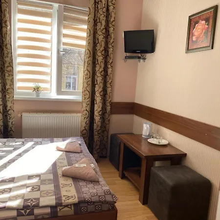 відпочинковий комплекс,міні старий дворик * Lviv