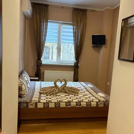 відпочинковий комплекс,міні старий дворик Bed & Breakfast