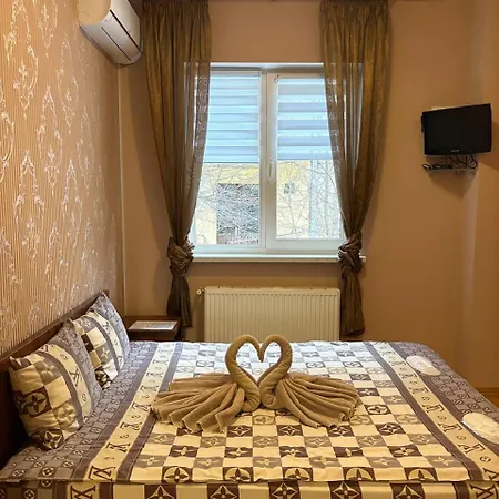 відпочинковий комплекс,міні старий дворик