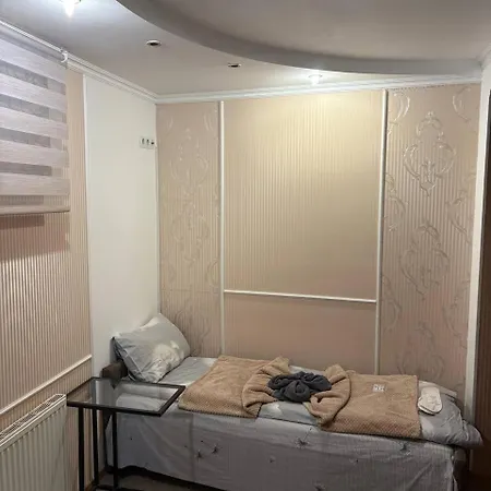 відпочинковий комплекс,міні старий дворик * Lvov