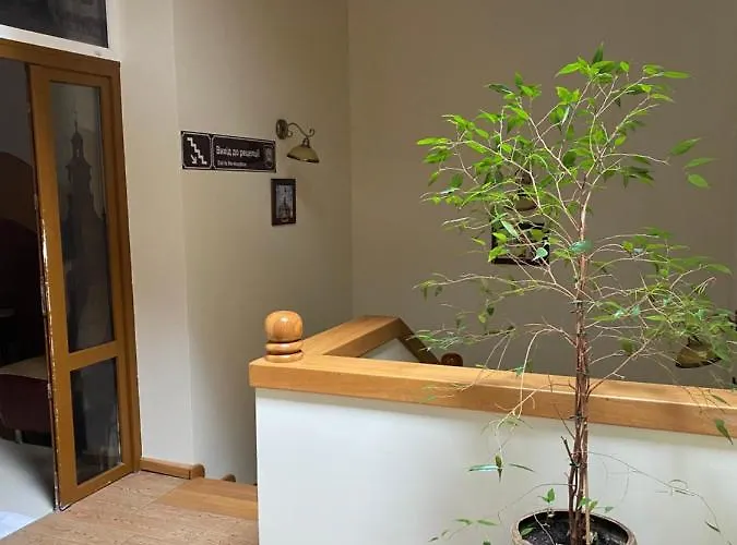 відпочинковий комплекс,міні старий дворик Bed & Breakfast Lviv