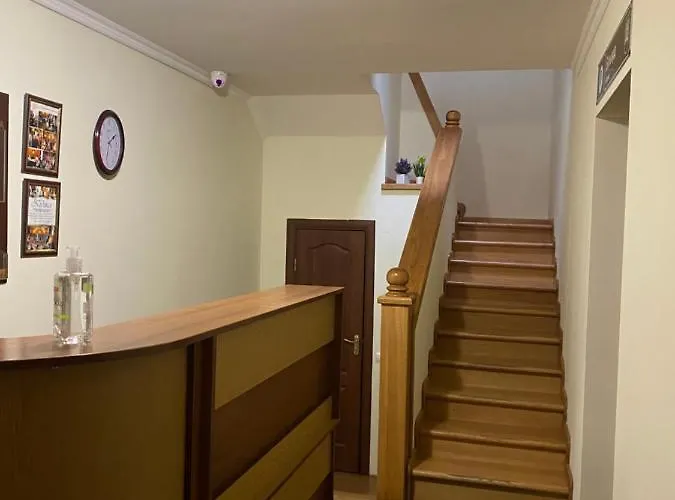 Bed & Breakfast відпочинковий комплекс,міні старий дворик Lviv