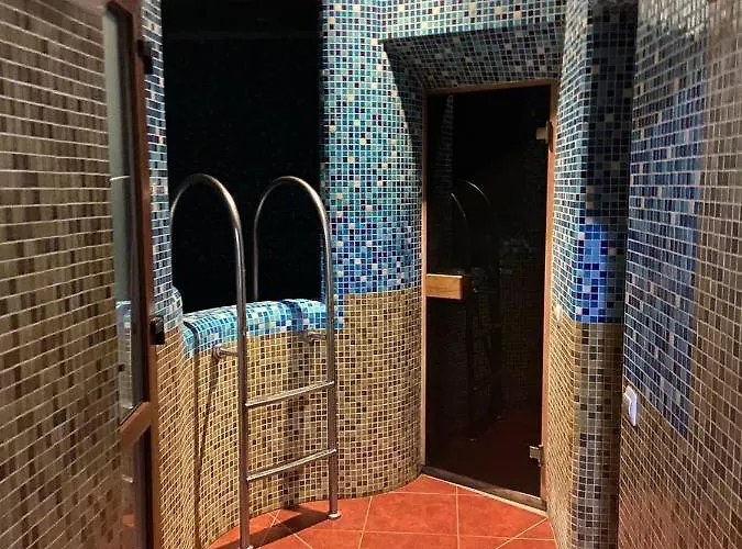 відпочинковий комплекс,міні старий дворик Bed and breakfast *