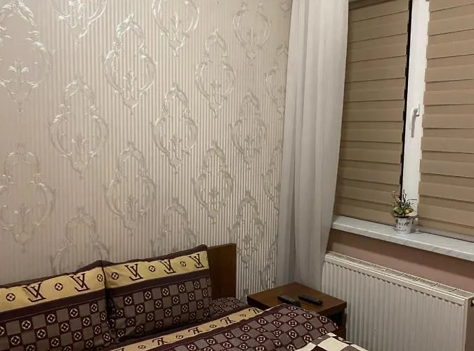 відпочинковий комплекс,міні старий дворик Bed & Breakfast *