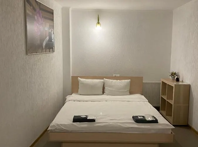 відпочинковий комплекс,міні старий дворик Bed & Breakfast *