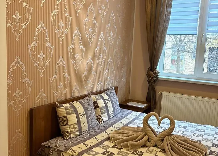 відпочинковий комплекс,міні старий дворик Bed & Breakfast Lviv