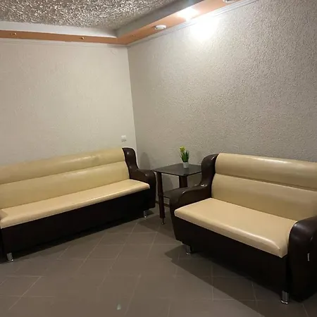 відпочинковий комплекс,міні старий дворик Panzió *