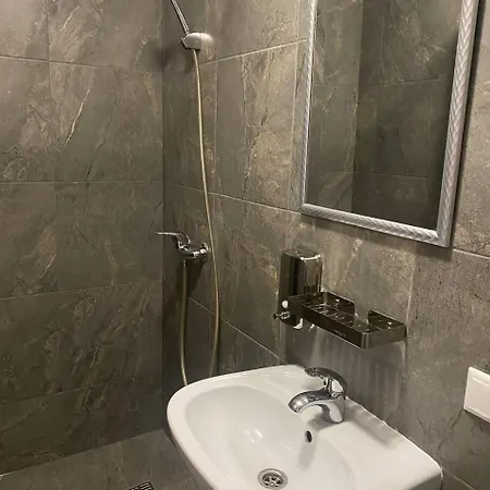 відпочинковий комплекс,міні старий дворик Lviv